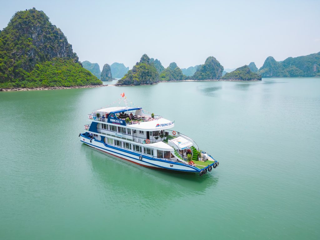 deluxe cruise halong bay