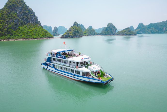 deluxe cruise halong bay